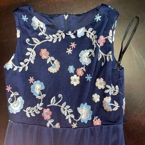 I Z buyer girl size 8 and juniors